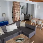 Edificio Reformado Con 2 Pisos En Centro Apartament