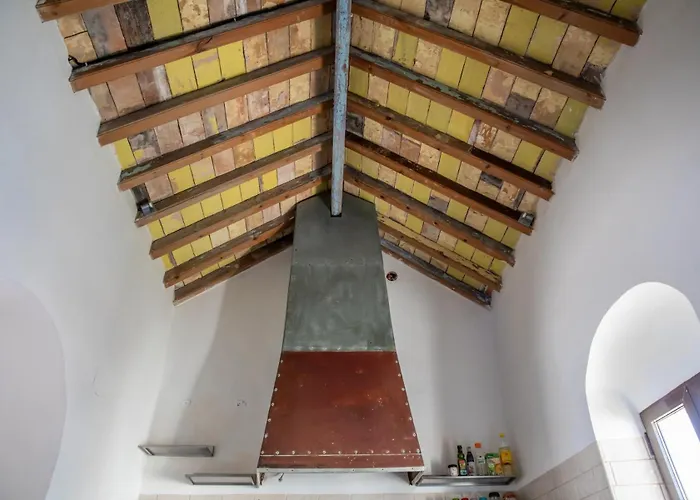 Edificio Reformado Con 2 Pisos En Centro Apartamento *